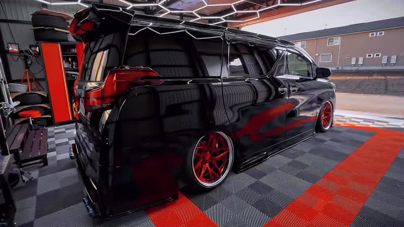 Toyota 30 Alphard from Garage in