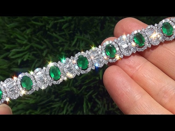 Estate Natural Colombian Emerald Diamond 18k White Gold Vintage Tennis Bracelet