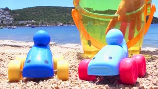 Видео для детей про Машинки - Завтрак на пляже - Песочница