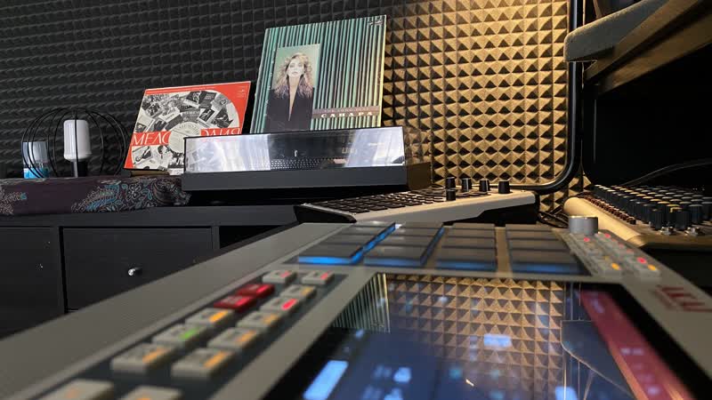 Sampling Soviet Union Vinyl, Making Old School Beat on MPC Live