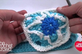 Crochet Poinsettia Throw