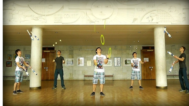 Fourty Seven and Ma XXX juggling montage
