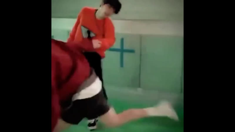cr. hyunho