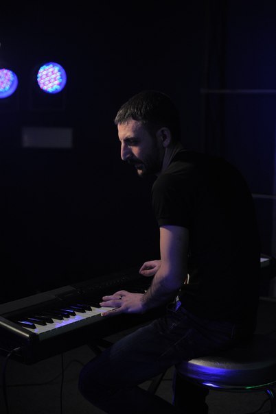 №9, Карапет Джугурян №9, Карапет Джугурян