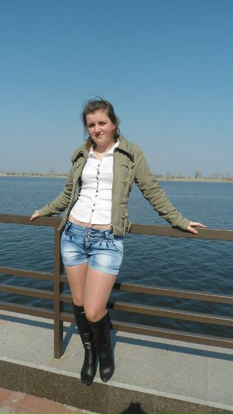 №30, Оля Сташкевич, 33 года, Тополи №30, Оля Сташкевич, 33 года, Тополи