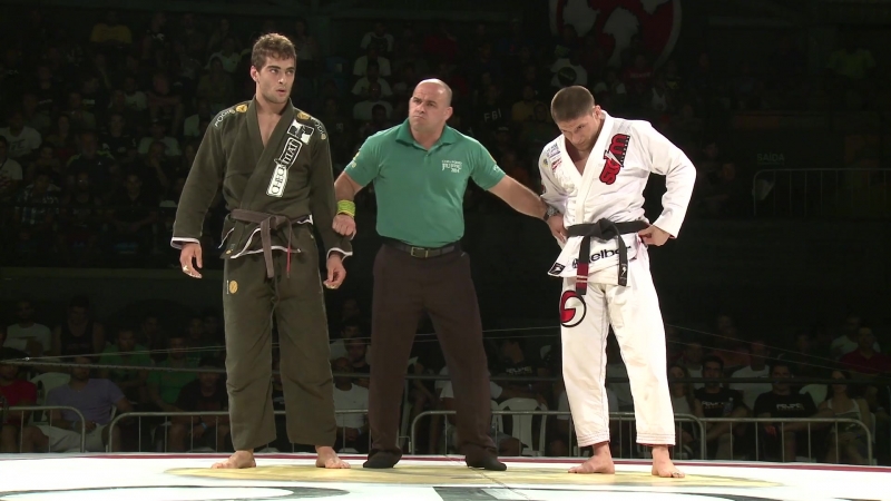 SEASON 3 LUIZ PANZA ( BRA) VS CLAUDIO CALASANS (