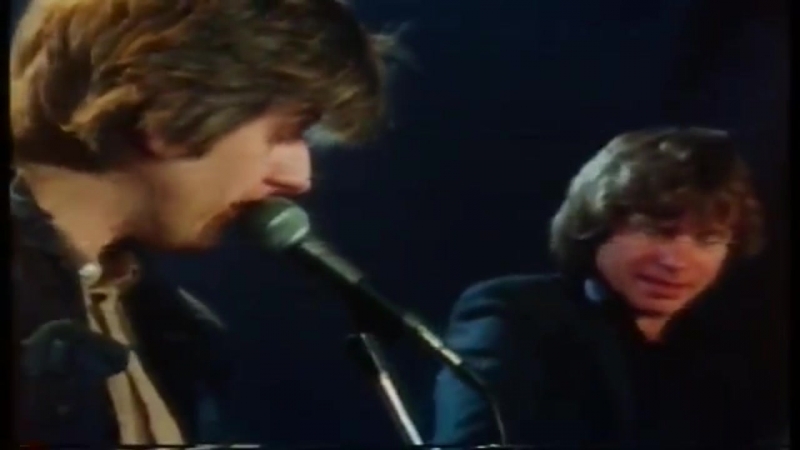 Nick Lowe Cracking Up