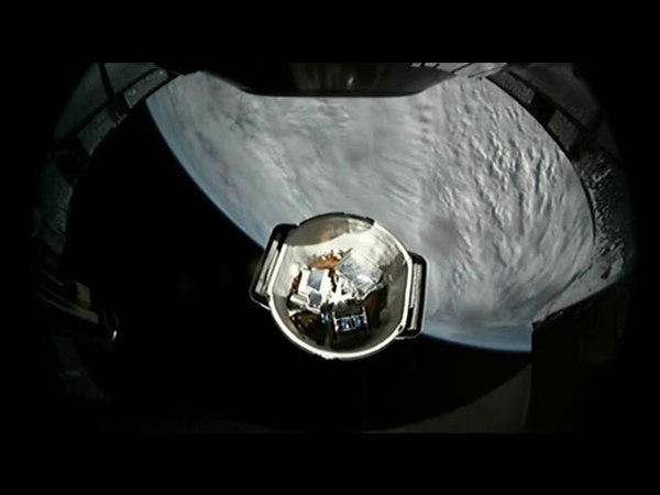 SpaceX CRS-14 Spacecraft Separation