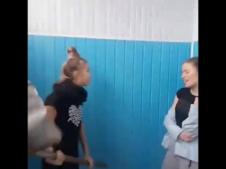 Это ты с моим парнем переспала?