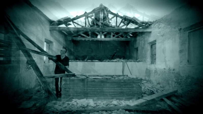 Solar Fake The Pages Official Videoclip
