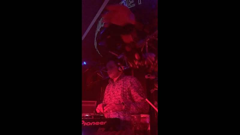 Live: PUR PUR i BAR