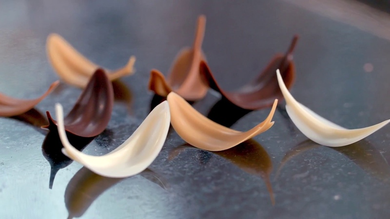 LEcole Valrhona Pastry Chef Sarah Tibbetts decoration