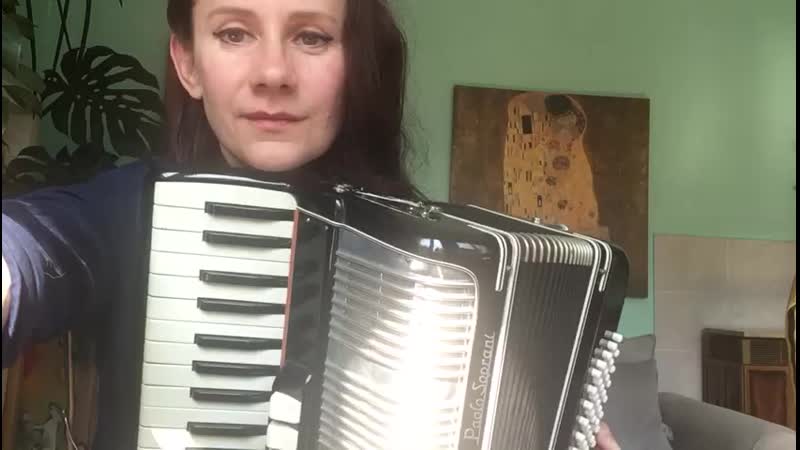 В лесу прифронтовом. Im Wald neben der Front. Исполняет: Оксана Куст.