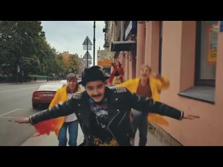 THE HATTERS (ШЛЯПНИКИ) – ДА СО МНОЙ НЕ ПРОСТО