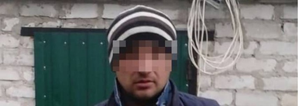 Трагедия произошла в селе Кожемяки Почепского района Напомним, 18-летняя Ирина Трофимова погибла после проведенной вечеринки в компании 35-летнего Владимира Захаренка. Мужчина изнасиловал, а