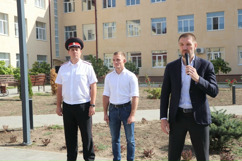 В Казачьем кадетском корпусе провели тренировку с знаменитыми спортсменами, изображение №6