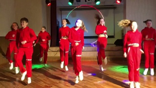 Современный эстрадный танец Танцуй!