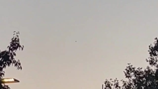 OVNI Avistado em Boston durante Vrios Minutos UFO Spotted Over Boston Over Several Minutes